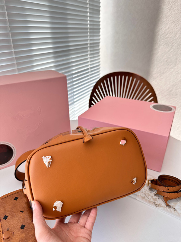 2025 Women's Shoulder Designer Chain Bag High Quality Wallet Diagonal Straddle Bag,drawstring bucket bag, beautiful bag.