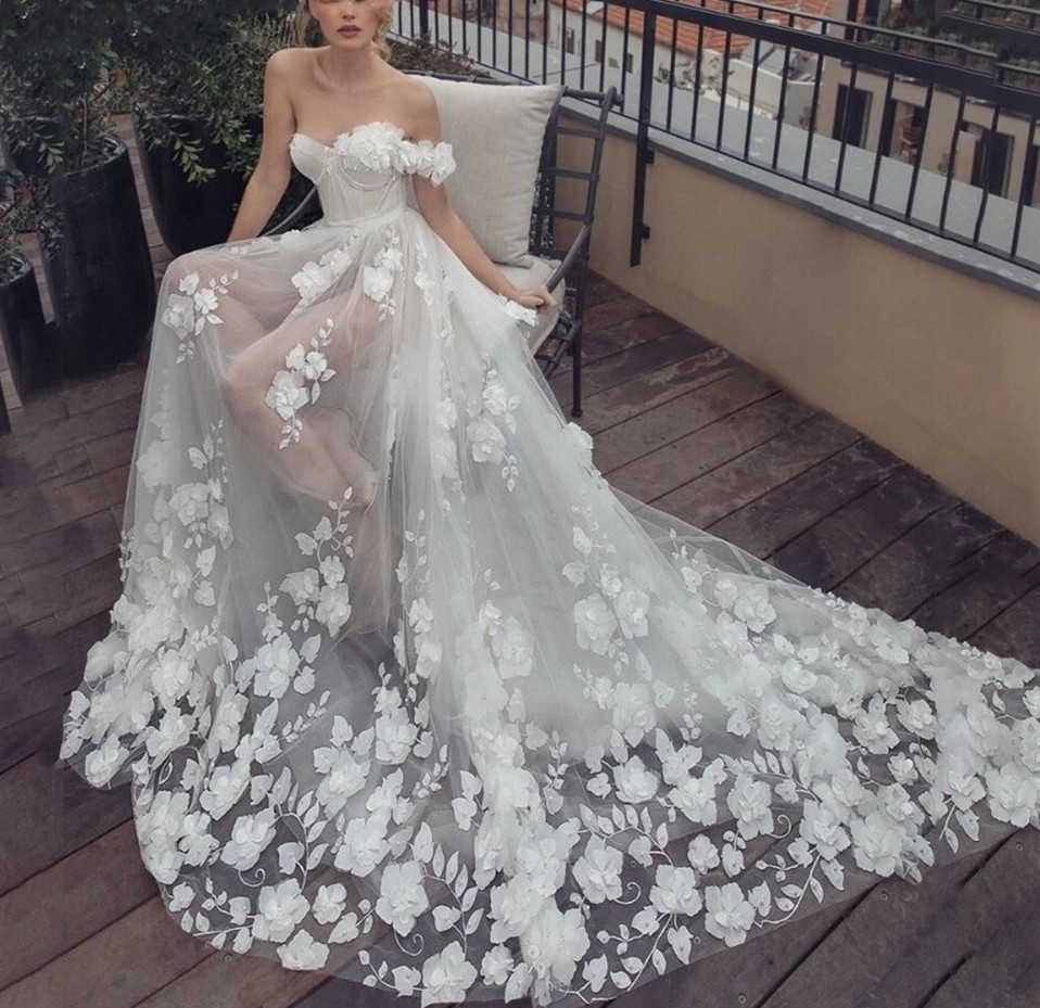 Elegant 3D Floral Lace Wedding Dress Princess A line Sweetheart Off Shoulder Illusion Bridal Gowns Court Train Vestido De Novias