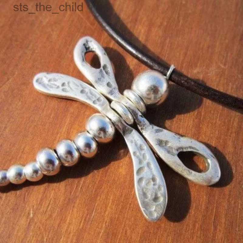 Chokers New Ethnic Style Dragonfly Metal Pendant Necklace Womens Fashion Bohemian Leather Necklace Beach Party JewelryC24326
