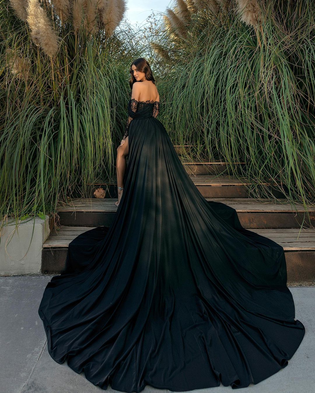 Arabic Dubai Black Split Evening Dreses Sexy Off Shoulders Backless Sleeve Prom Gowns with Detachable Long Skirt Custom Made BC15243 0326