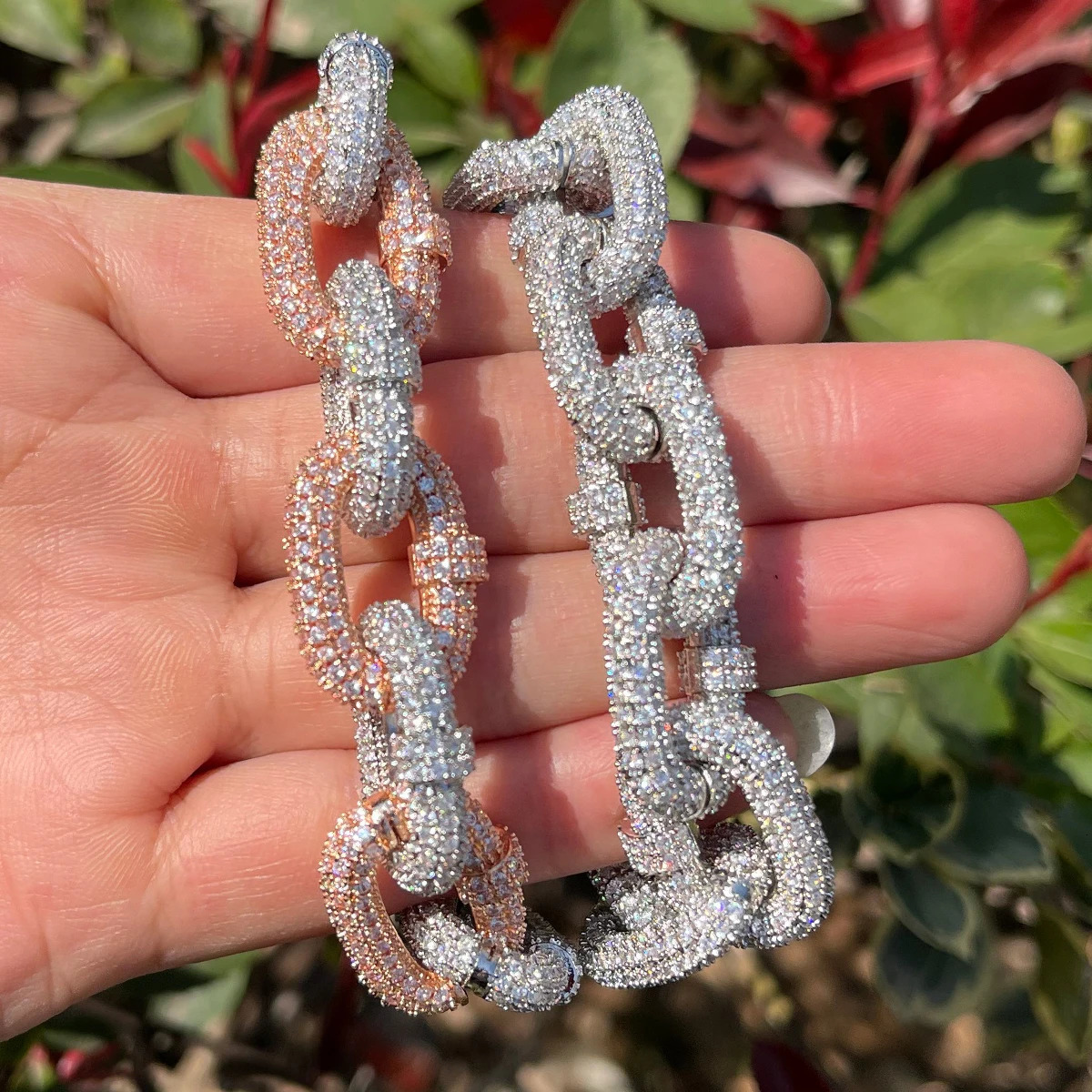 Bubble Letter Iced Out Bracelet for Men Box Cuban Link Charms Cubic Zircon Gold Plated Hip Hop Jewelry Spring Clasp 240323