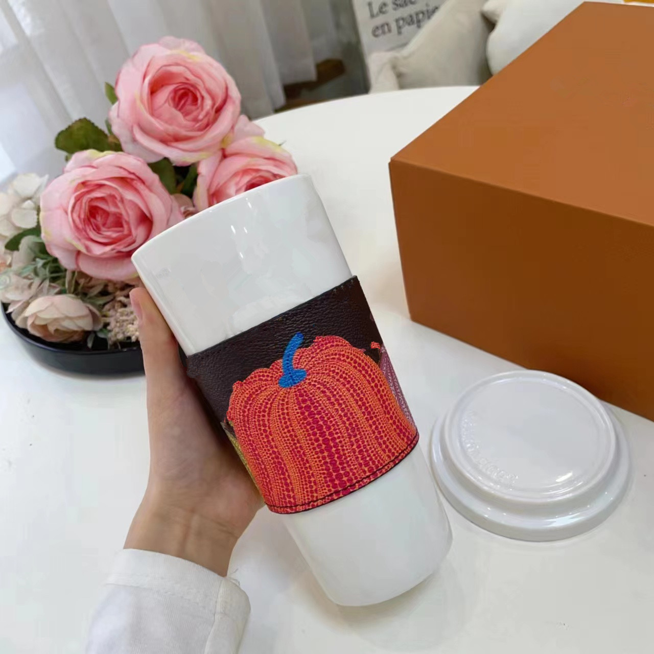 Ceramic Designer Mug W/Lid & Gift Box (600ml) - Lettering Coffee Cup dh5727163