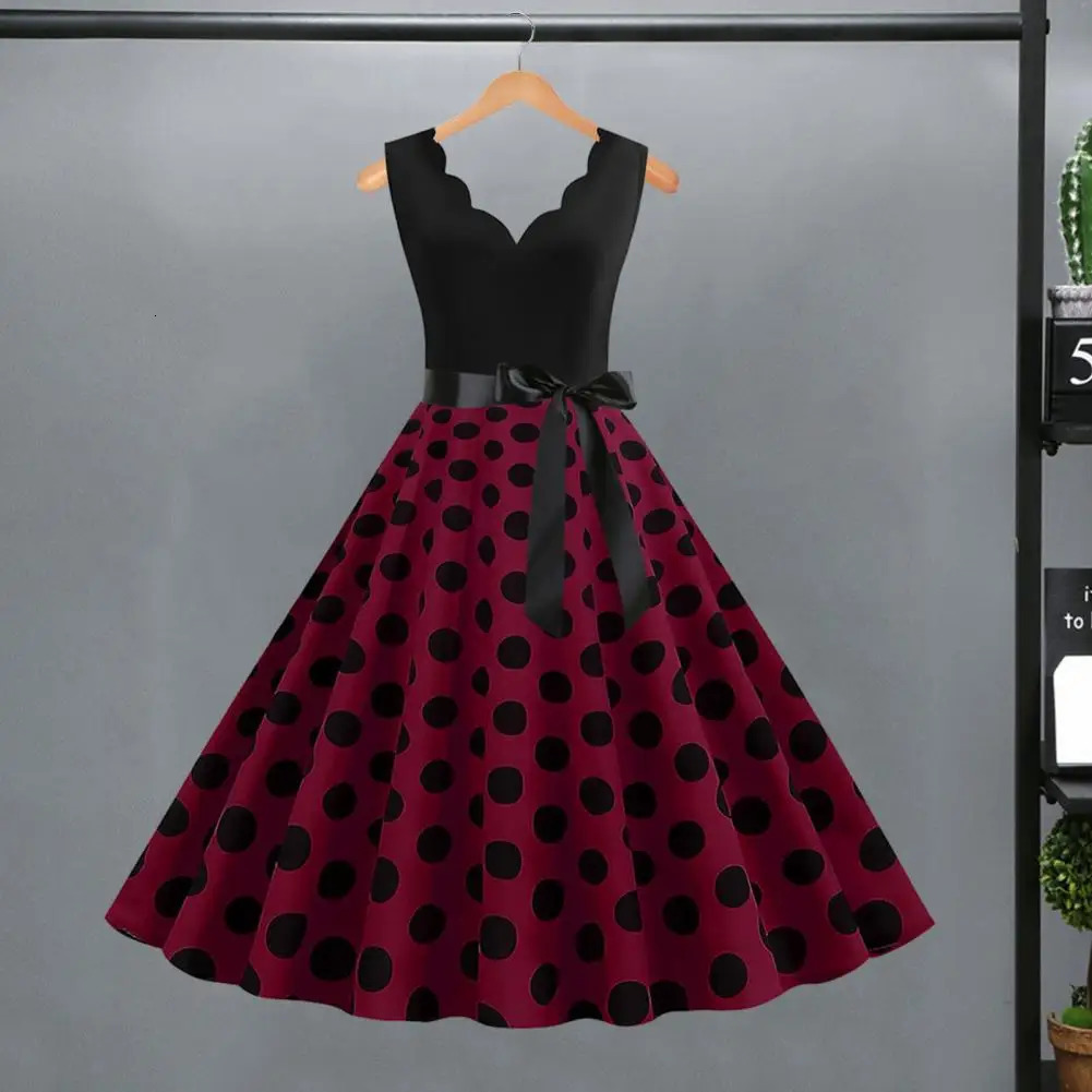 Woman Retro Summer Dresses Audrey Hepburn 50s 60s Rockabilly Vneck Polka Dot Bow Pinup Party Robe Christmas Vestidos S3XL 240327
