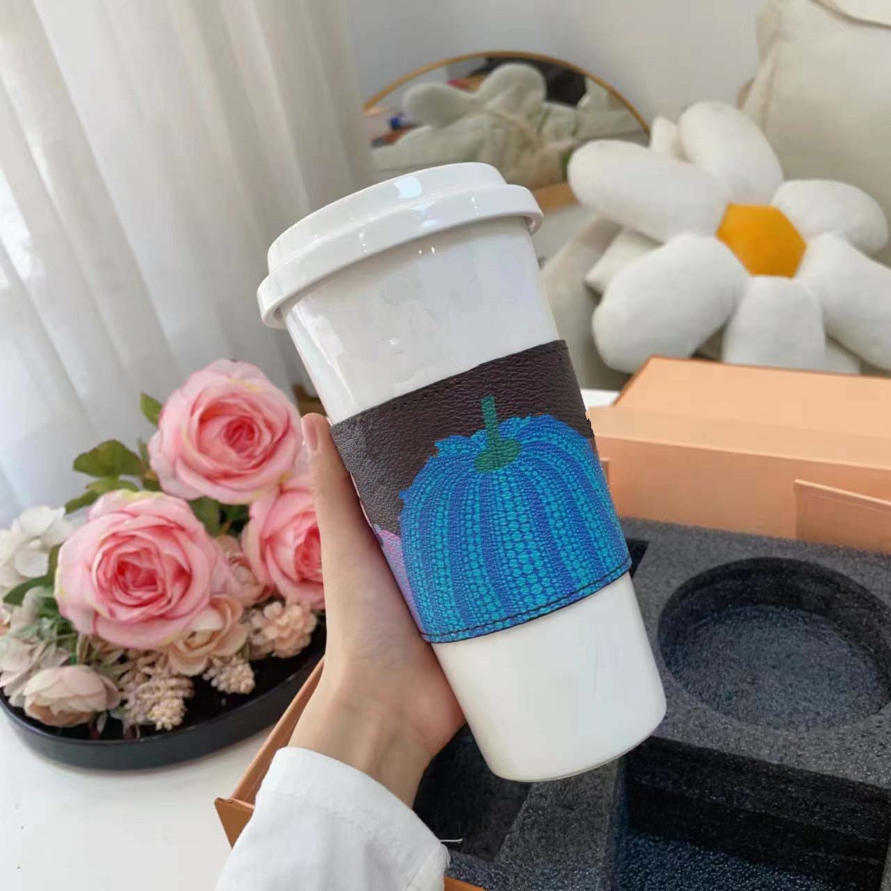 Ceramic Designer Mug W/Lid & Gift Box (600ml) - Lettering Coffee Cup dh5727163