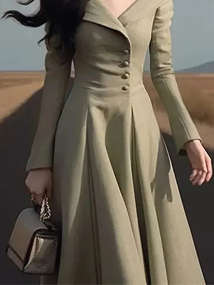 VNeck Off Shoulder Sexy Womens Dress Fashionable Forest Girl Style Solid Color Patchwork Slim ALine Dresses 240327
