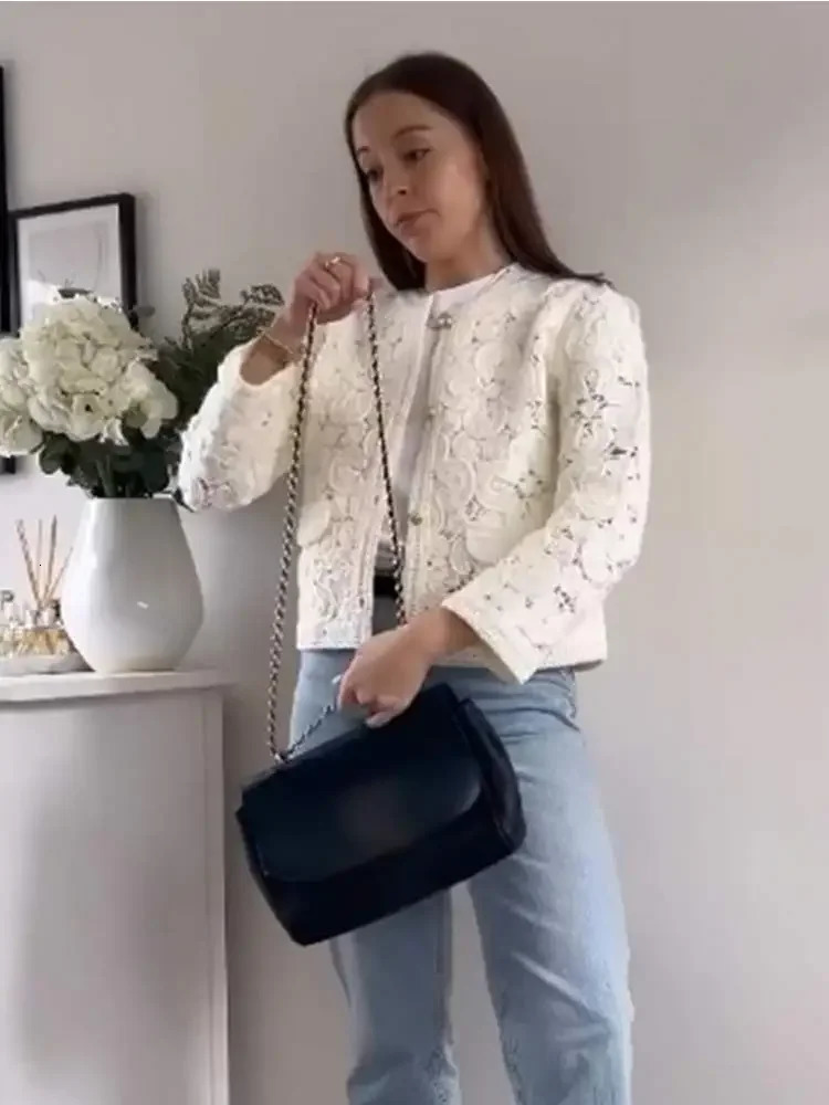 Elegant White Floral Hollow Out Knitted Cardigan for Women O Neck Single Breasted Sweater Coat 2024 Fashion Slim High Streetwear 240311