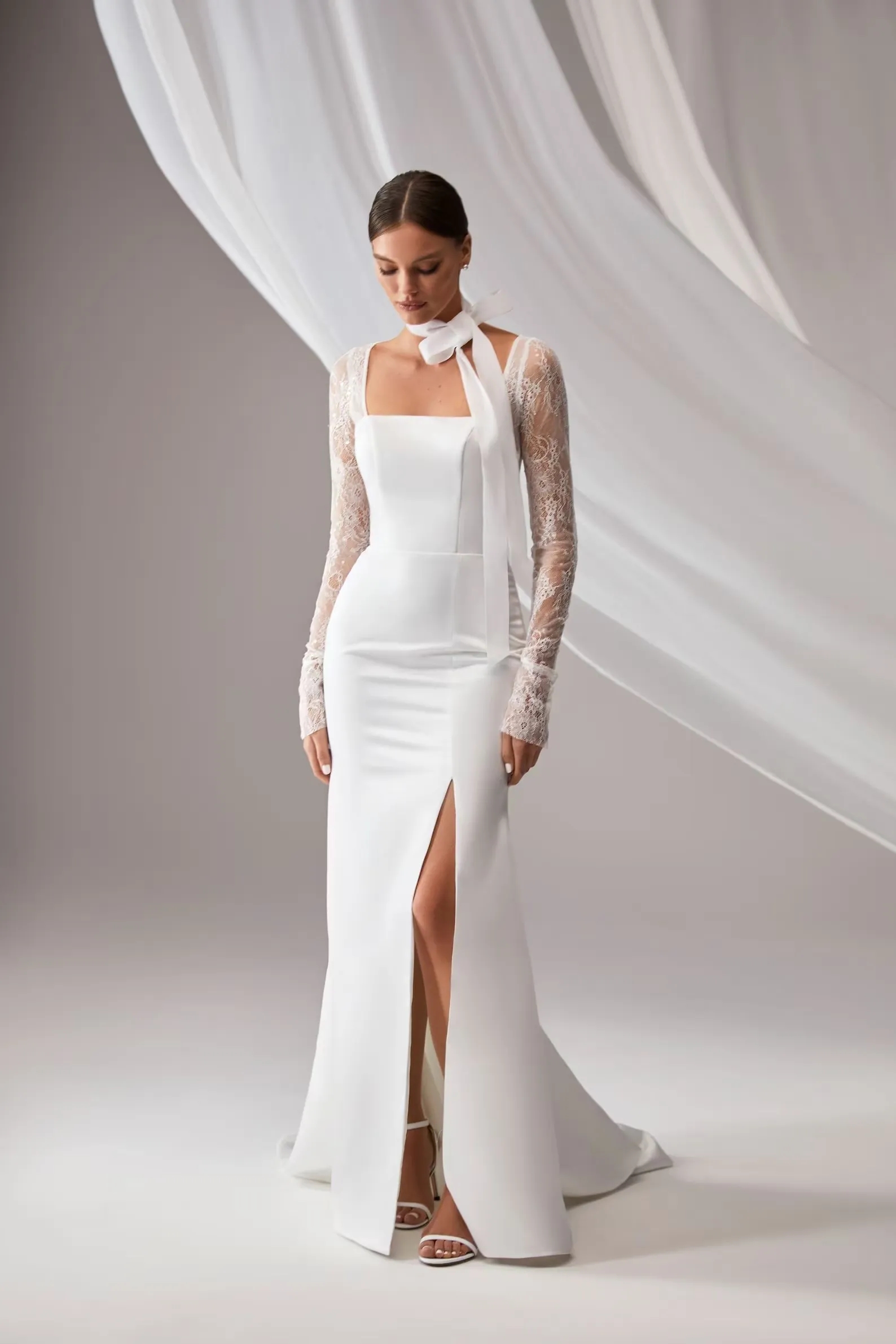 Simple Boho Lace Mermaid Wedding Dresses Vintate Square Neck Long Sleeves Chic Bridal Gowns Sweep Train Sexy Split Back Buttons Modern Bride Robes de 