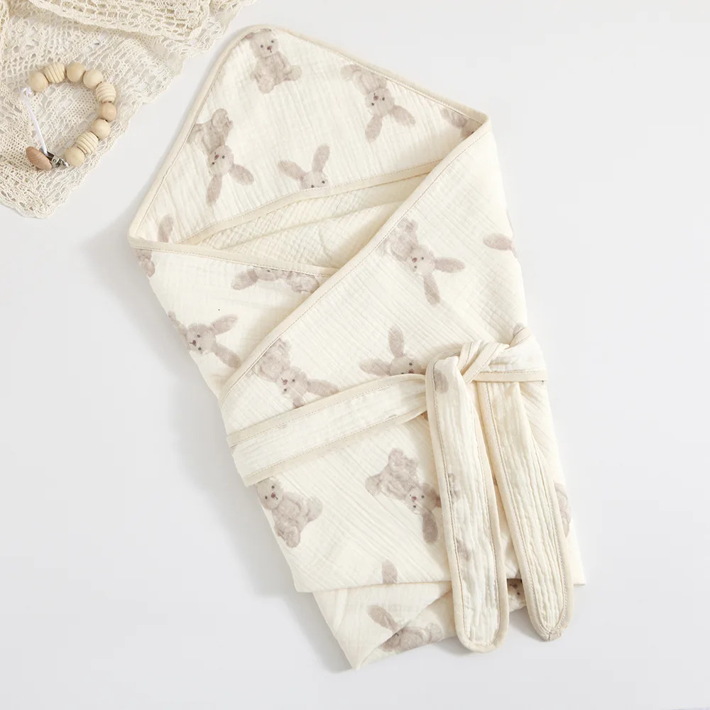 4 Layer Muslin Baby Quilt Swaddle Blanket Born Bedding Sleeping Bag for born Wrap Soft Bath Towel Babies Accessories 240313