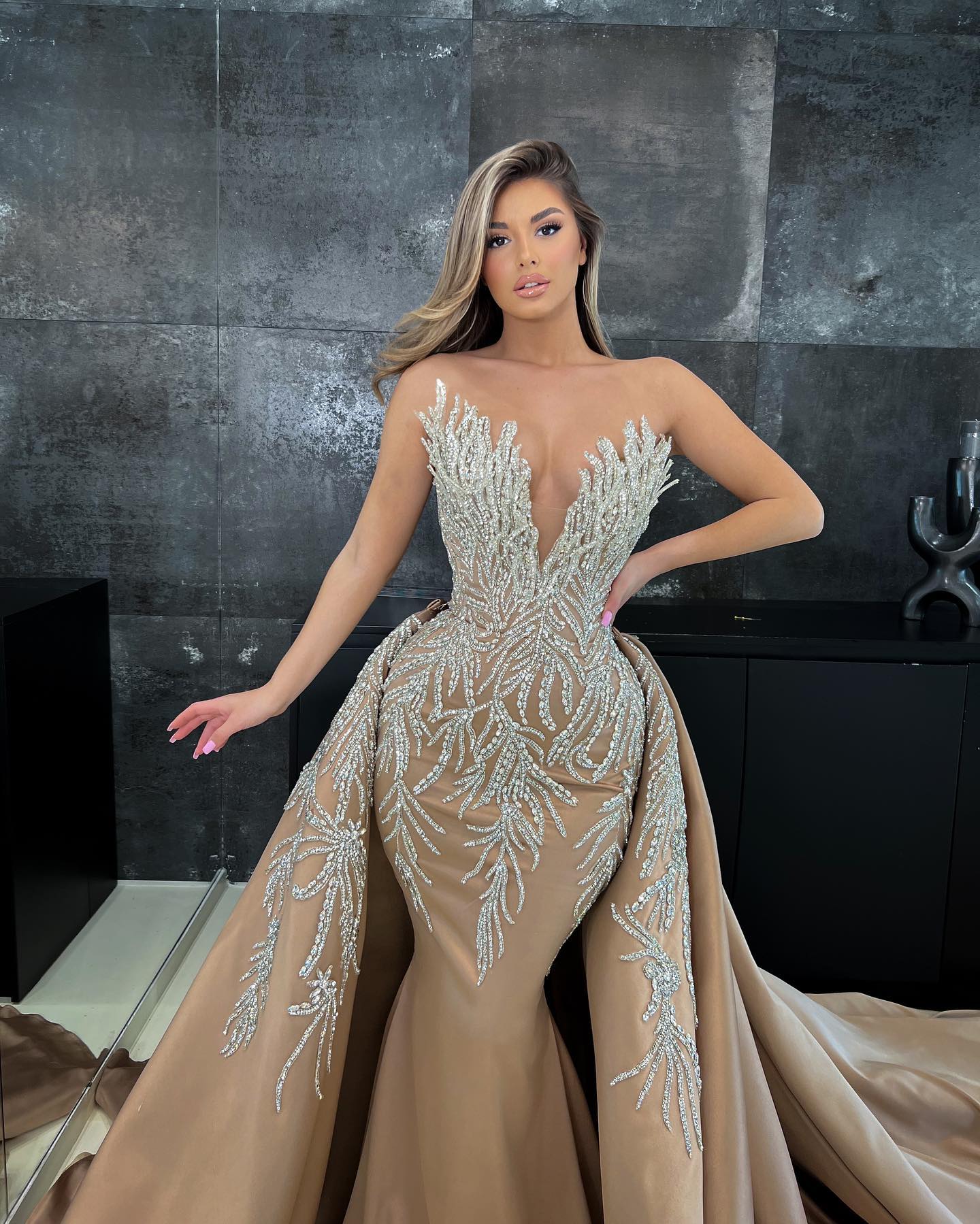 Fabulous Champagne Mermaid Evening With Overskirts V Neck Crystal Formal Party Prom Dress Red Carpet Dresses For Special Ocn Robe De Soiree 0616