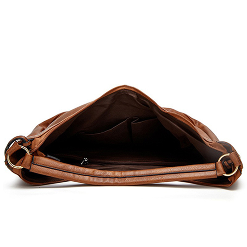 fashionable shoulder bag for women, large capacity retro rivet crossbody bag