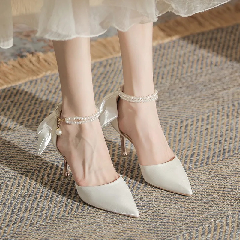 2024 Women Thin Heel Hollow Sandals Woman Pearl Butterfly Pointed Toe High Heels Shoe Wedding Shoes 240320