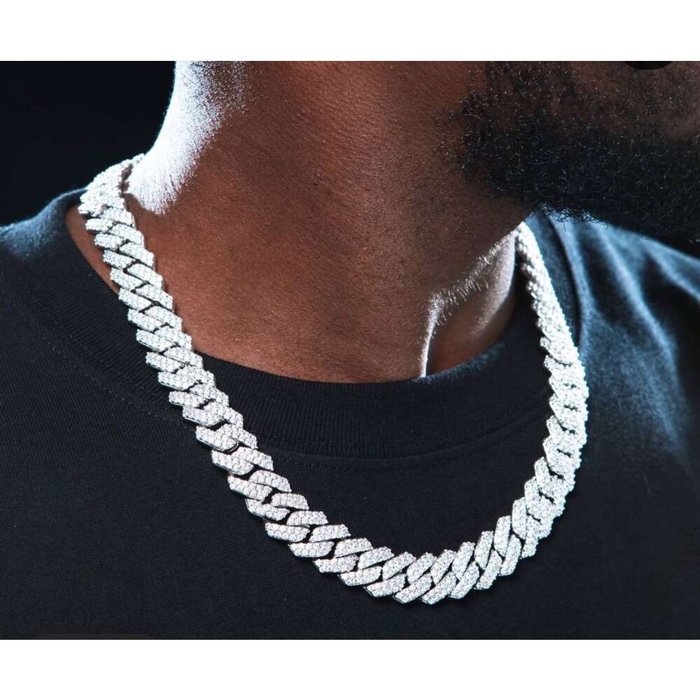 18mm 22inch Custom Size Chain Link Fencing d Moissanite S925 Silver Cuabn for Men Cuban