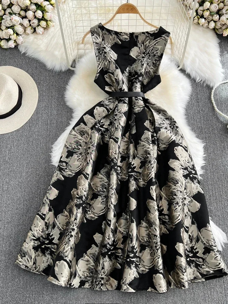 Summer French Vintage Dres Sleeveless Square Neck Jacquard Party Dresses Ladies Elegant Slim Aline Long Robe Vestidos 240323