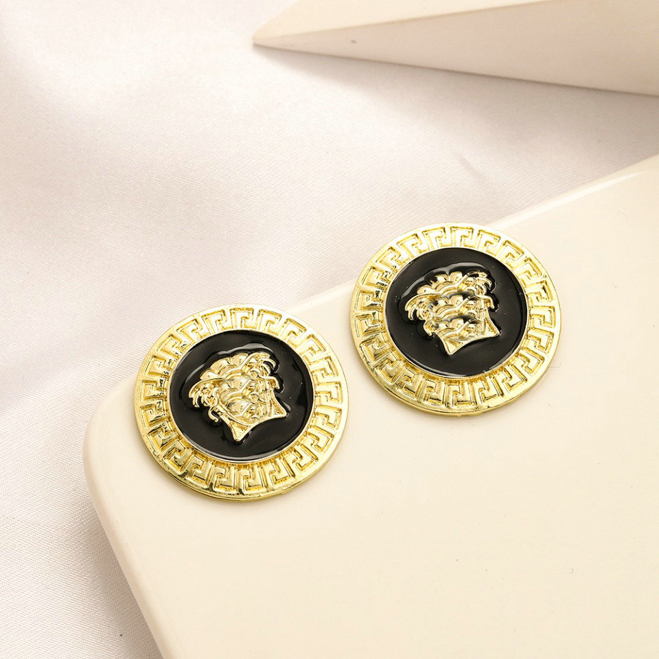 Retro Earrings Designer For Woman Dangle Earrings Womens Party Lovers Gift Jewelry Accessories