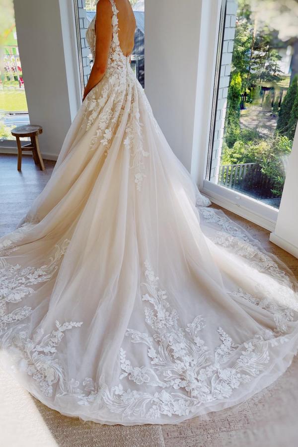 Boho V Neck Lace A Line Wedding Dresses Soft Nude Tulle Appplique Backless Court Train Plus Size Beach Wedding Bridal Gowns BC14398 0328