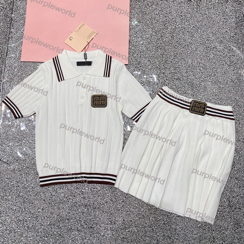 Fashion Two Piece Sets For Women Elastic Casual Two Piece Dress Short Sleeved Knitwear Pleated Skirt Set