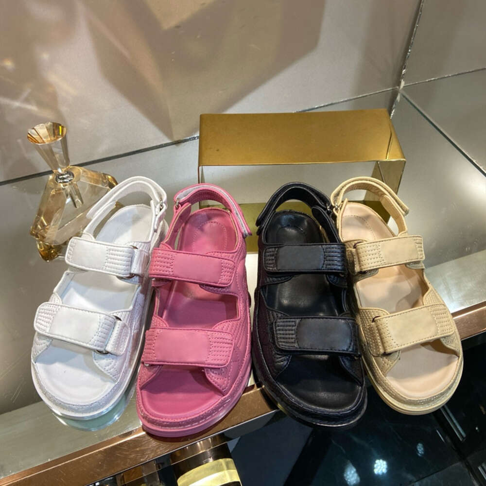 Designer Slides Dad Sandals Flat Sandals Luxury Outdoor Casual Slippers Real Leather Spring Buckle Diamond Shoes 542