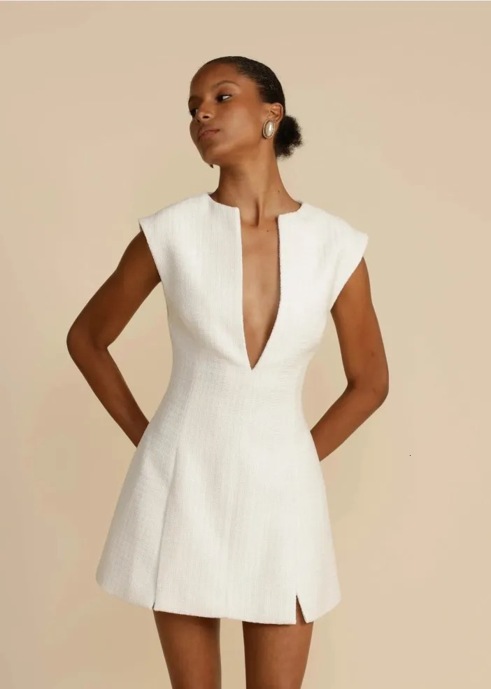 Black Sleeveless Bodycon V neck Mini Dress For Women Fashion Hollow Out Short Dresses 2024 Elegant Evening Party Sexy Vestidos 240314