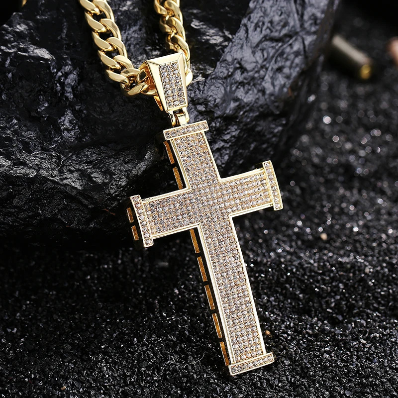 Iced Out Shining Crystal Cross Pendant Gold color Men Fashion Cross Necklace Chain Men Hip Hop Rapper Cubas Necklace 240315