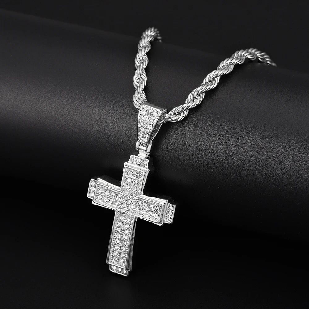 Fashion Cross Pendant Necklace Women Men Zinc Alloy Link Chain Charm Necklace Cool Boys Girls Punk Hip Hop Jewelry Gift 240315