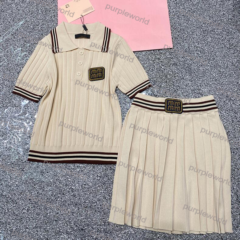Fashion Two Piece Sets For Women Elastic Casual Two Piece Dress Short Sleeved Knitwear Pleated Skirt Set