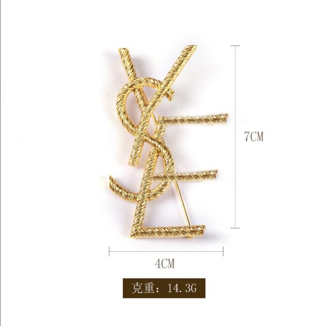 Designer Broche Lettre 20 Styles Épingle Classique Marque Unisexe Or Accessoire Costume Bijoux Mariage Soirée