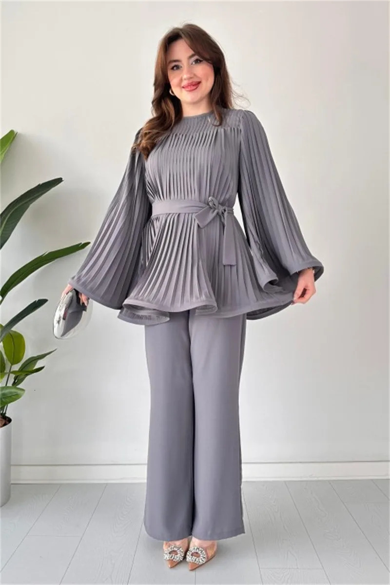 Spring Legant Pleated Twopiece Set Women Casual Loose Lace Up Top Wide Leg Pants Two Piece 240314