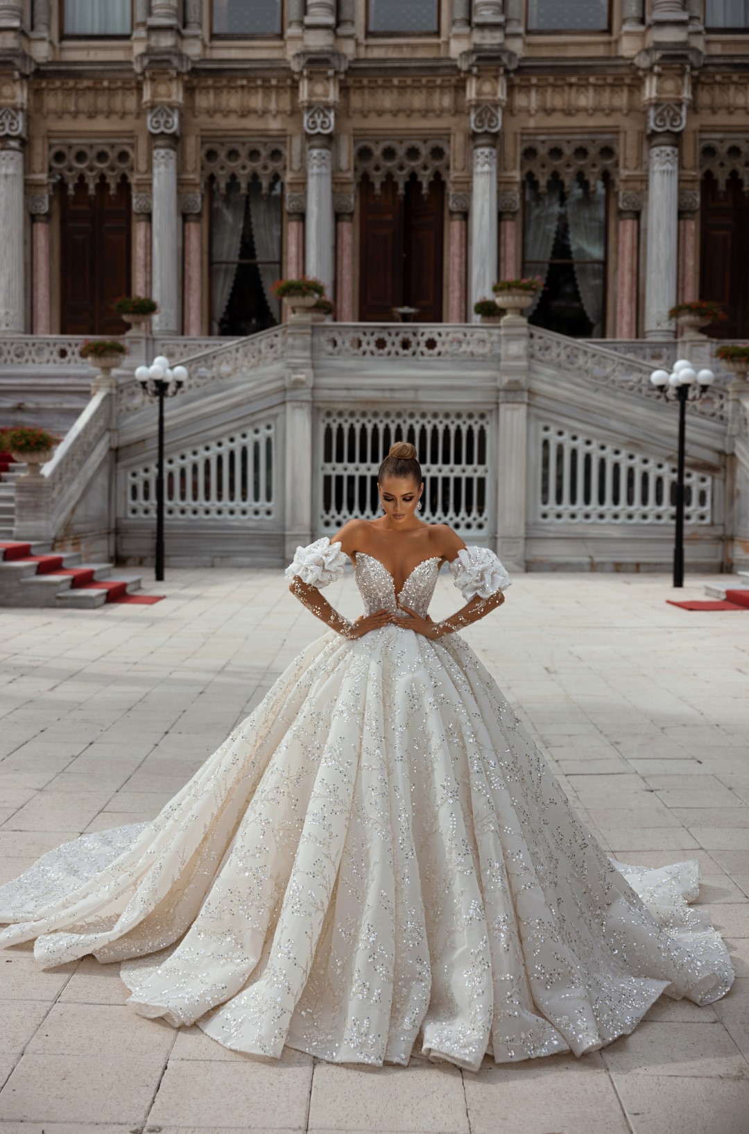 Stunning Beading sequined Pearls Sweetheart Ball Gown Wedding Dress Delicate Appliques Lace Off Shoulder Puff Sleeves Bridal Gowns 2024