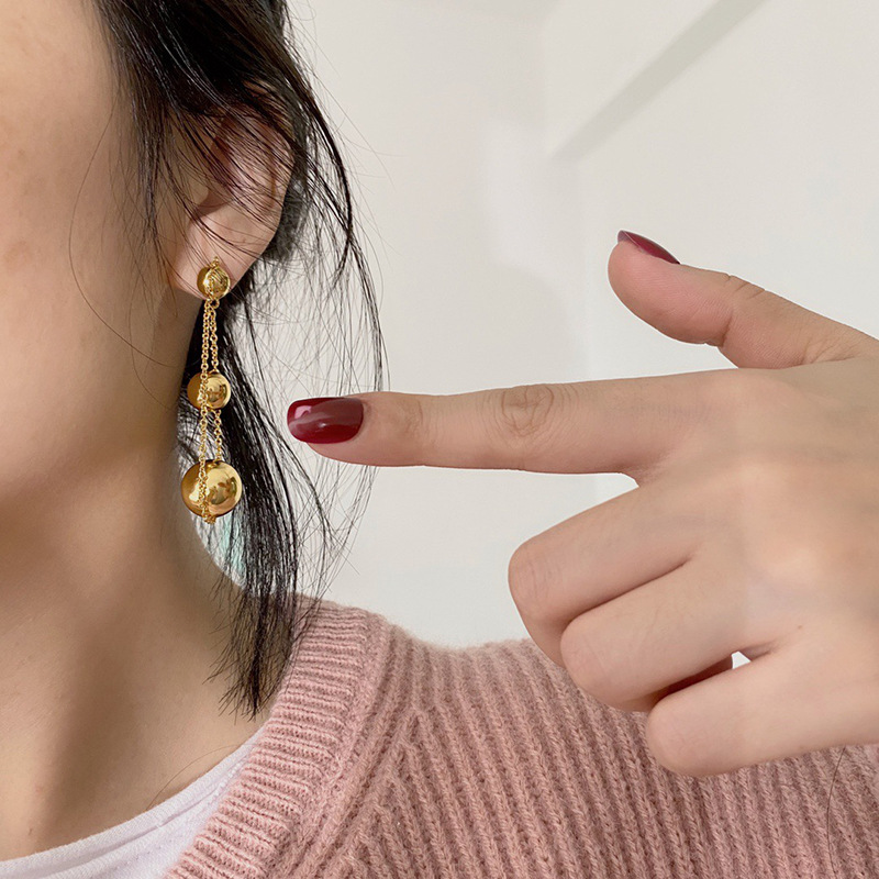 2024 new style Metal globe pendant earrings Hipster long pop fringe pendants love earring Hoop & Huggie earrings