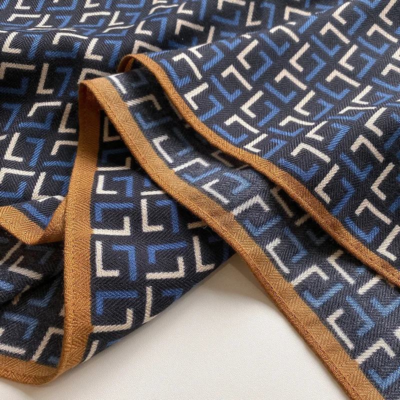 Women Protected Cotton Soft Scarf Elegant Office Neckwear Lady Business Square Foulard Fashion Small Bandana Kerchief 240321