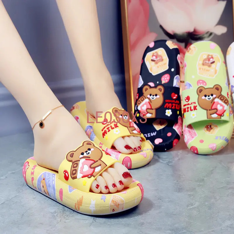 Summer Cute Womens Milk Bear Cartoon Indoor Home with Medium Heels and Non Slip Household Outwear Beach Shoes 240318