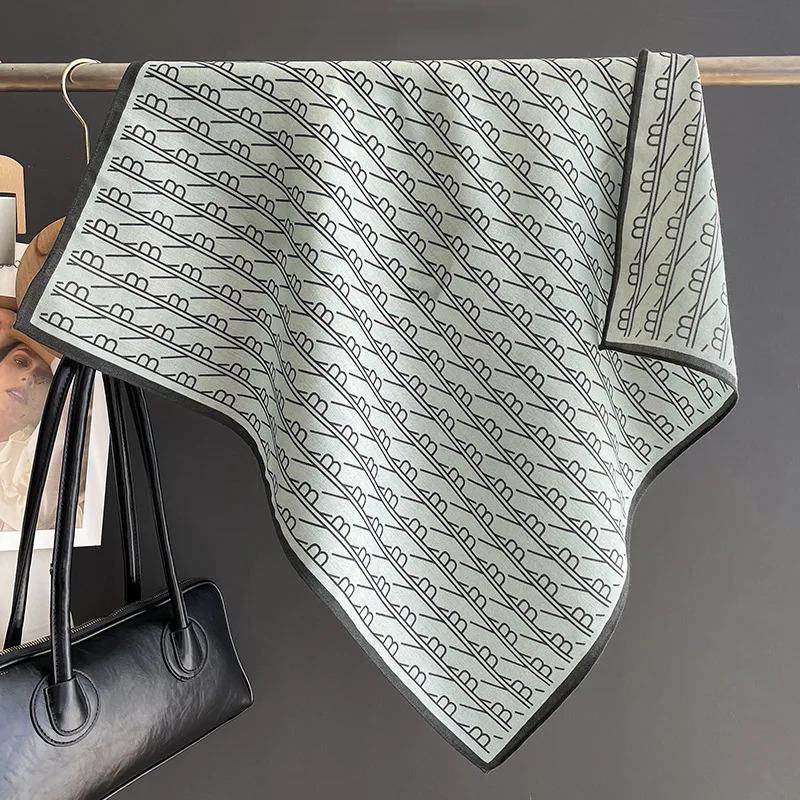 Women Protected Cotton Soft Scarf Elegant Office Neckwear Lady Business Square Foulard Fashion Small Bandana Kerchief 240321