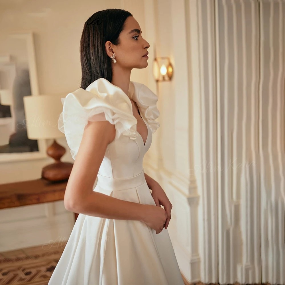 2024 Chic A-Line Wedding Dress Women V-neck Ruffles Sleeveless Backless Satin Princess Bridal Gowns Vestido De Novias