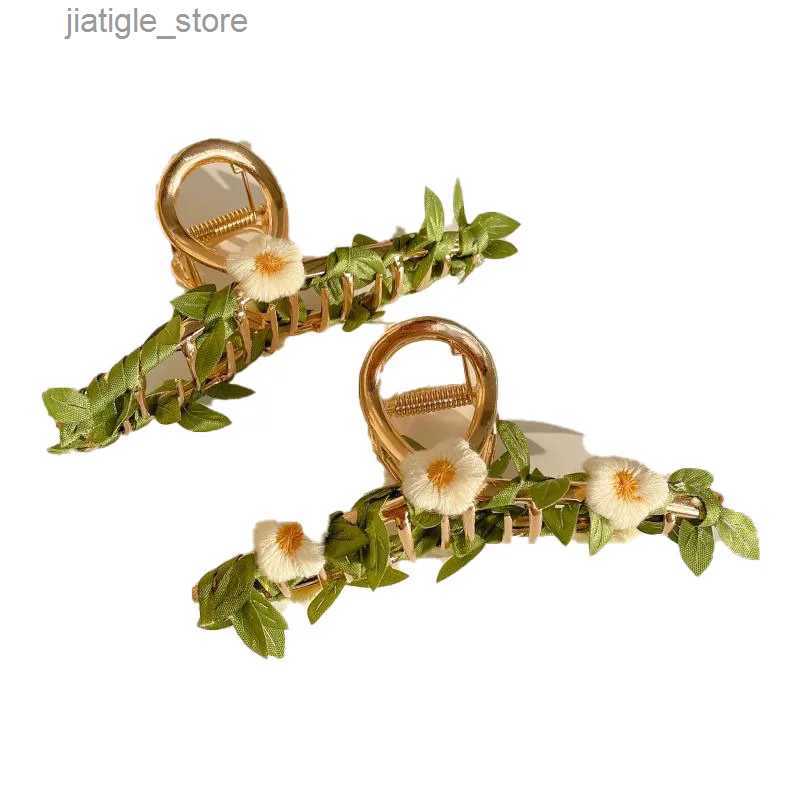 Hair Clips 2022 New Women Metal Hair Claw Elegant Gold Flowers Hair Clips Barrette Crab Headband Hairpin Headwear WOMAN HAIR CLIP ACCESSORI Y240329