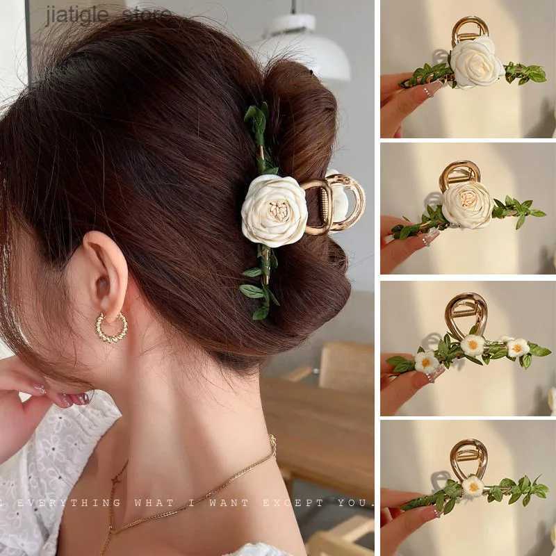 Hair Clips 2022 New Women Metal Hair Claw Elegant Gold Flowers Hair Clips Barrette Crab Headband Hairpin Headwear WOMAN HAIR CLIP ACCESSORI Y240329