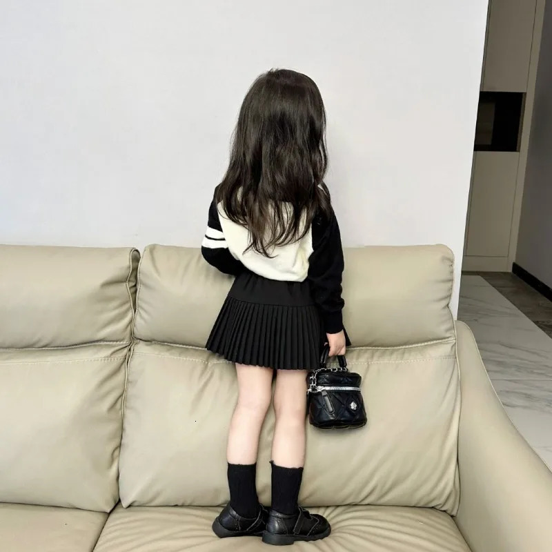1-8Y Kids Clothing Set School Dress Spring Autumn Children 2PCS Long Sleeve Sweater Skirt Clothing Sweatshirt Uniform for Girls 240307