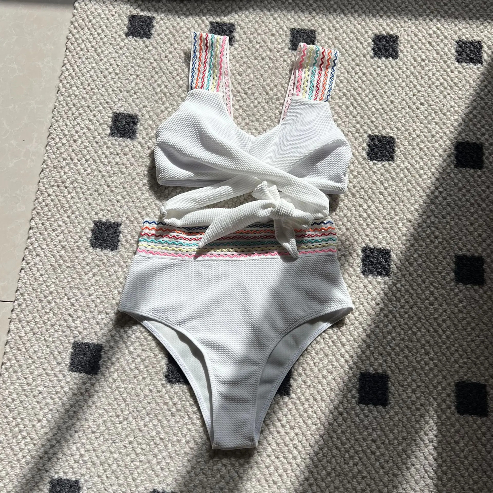 2024 Summer Beachwear Women Textured Bikini Set Wide Shoulder Belt Swimwear High Waist Push Up Bathing Suits Female Swimsuit 240327