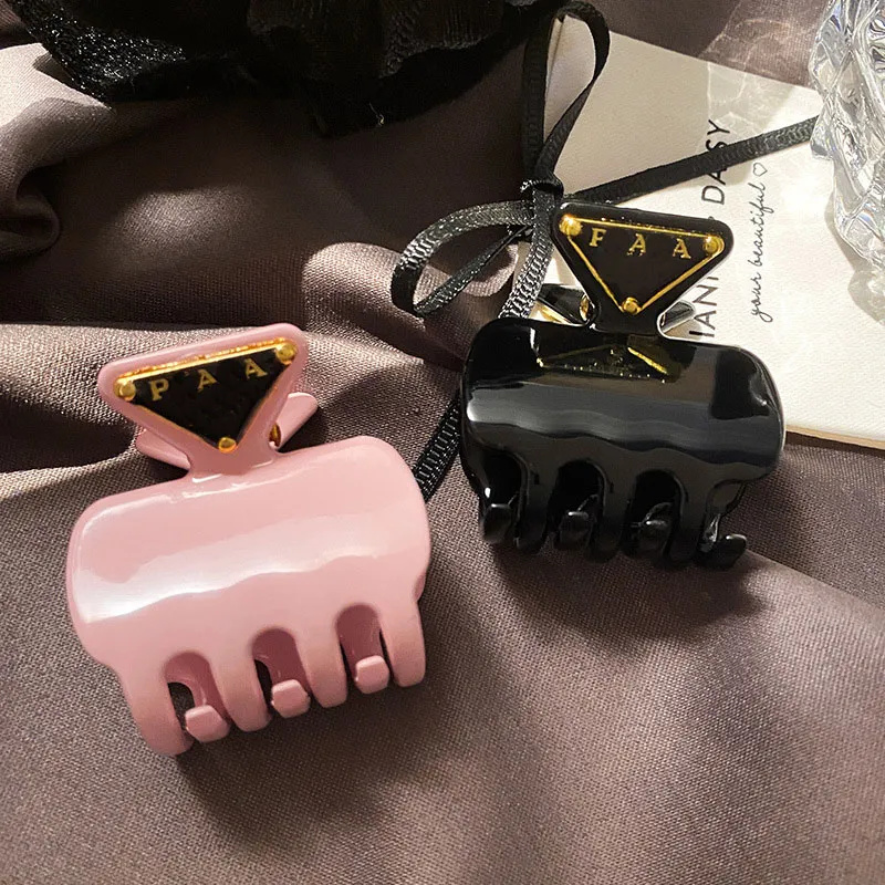 Rectangular Shark Hair Clip With Classic Logo Alloy Charm Pink Hair Clip High Quality Girl Gift Hair Jewelry Designer Boutique Hair Barrettes