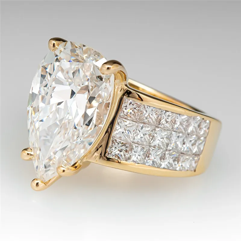 Huitan Classic Bridal Wedding Rings Inlaid Big Drop Shaped Cubic Zirconia Bling Bling Anniversary Love Gift Eternity Rings Women