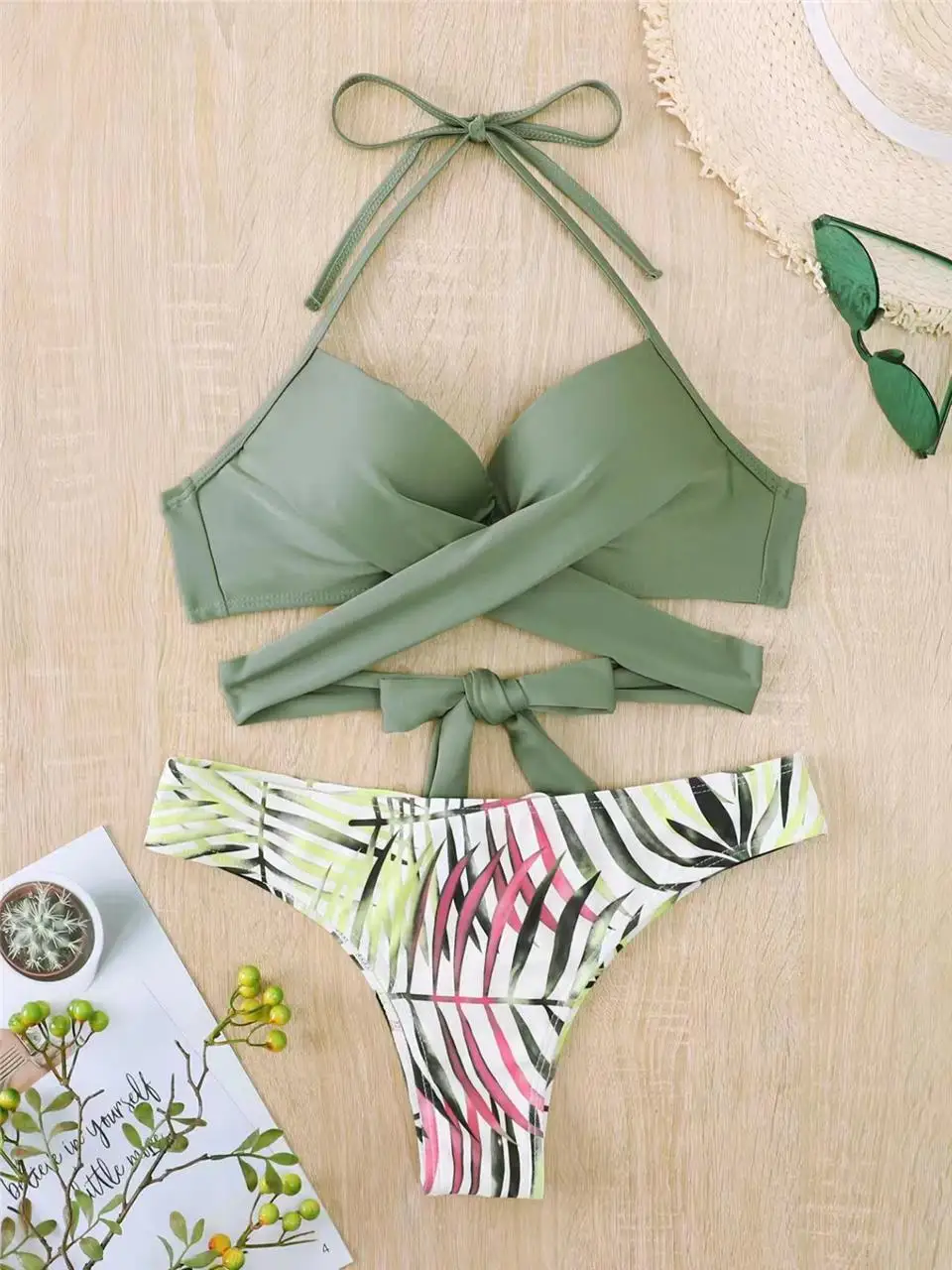 Halter Knot Front Bikini Set 2025 2023 Women Triangle Leaf Printed Swimsuit Sexy Swimwear Padded Bathing new Suit Female Strap Beachwear