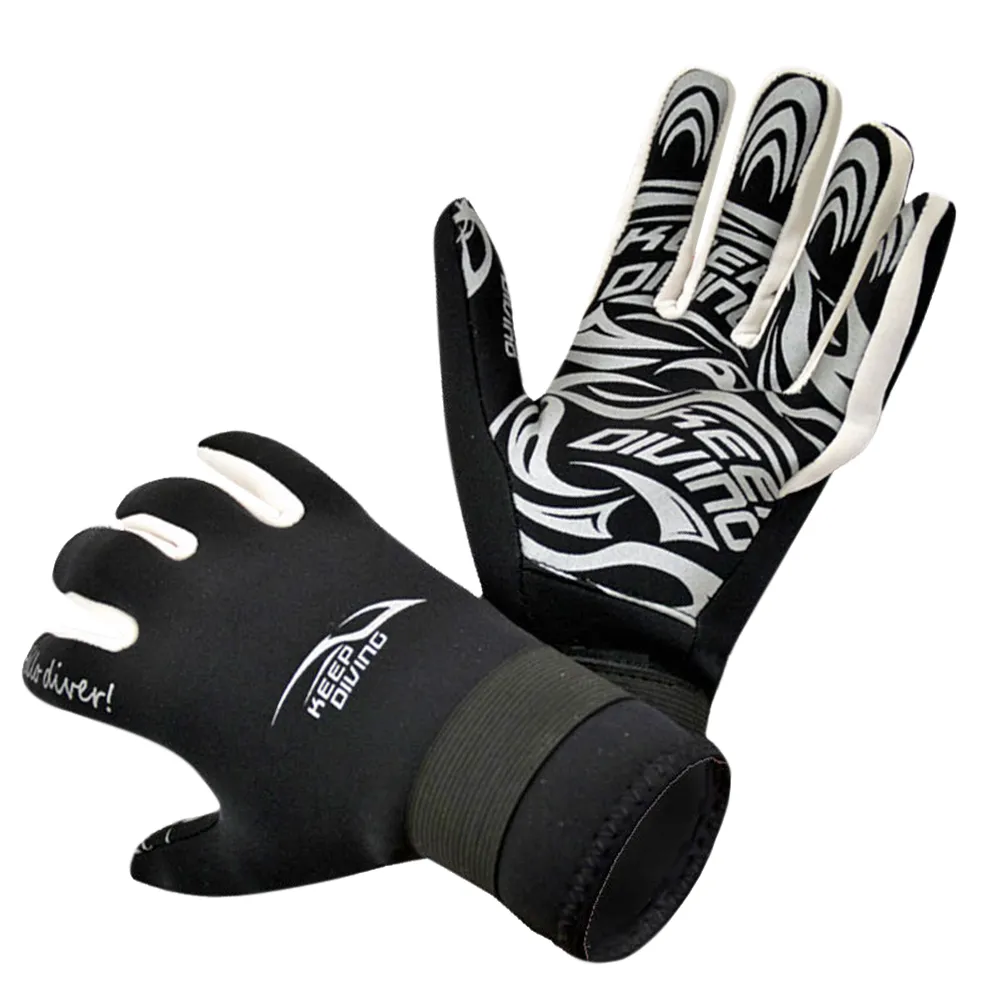1 Pair 2025 3MM 2MM Neoprene Professional new Diving Gloves Warm And Non-slip Surfing Snorkeling Equipment for Adults Women Men