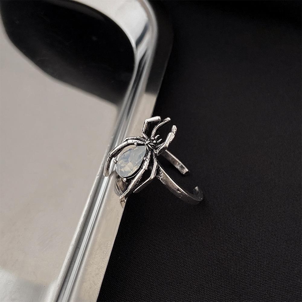 Korean 2022 New Design Vintage Spider Rings Cool Wind Alloy Simple Personality Opening Adjustable Ring Jewelry Anillos Mujer