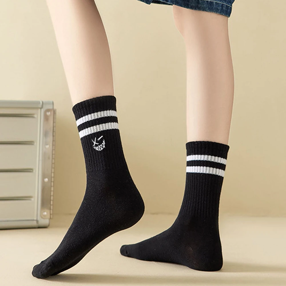 2 Pairs Embroidered Mid Length Socks Men's Parallel Bars Fashionable Mischievous Designsimple Autumn Warm High-quality Boy Socks