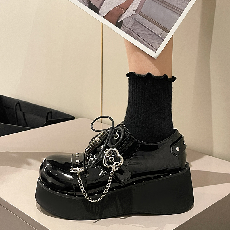 2023 New Platform Boots Punk Lace Cute Sweet Patent Leather Mary Jane Shoes Retro Rivets Lolita Students Black Girls Belt Shoes