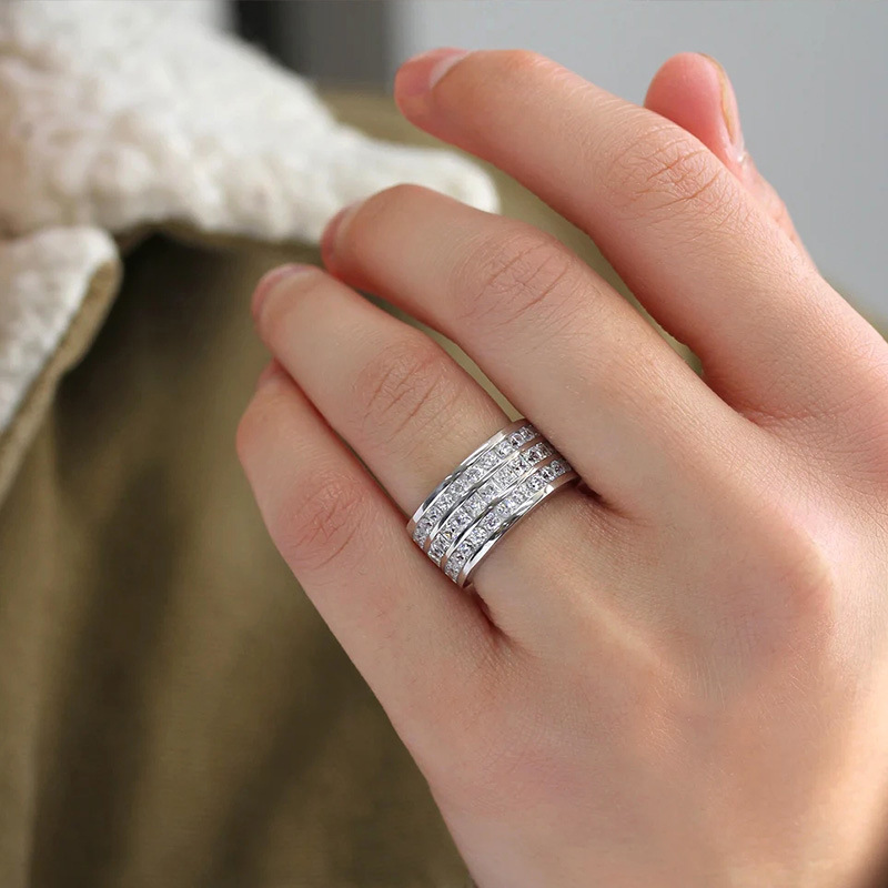 Sterg Sier Wedding Ring: Princess Cut 5A Cubic Zirconia Eternity Band