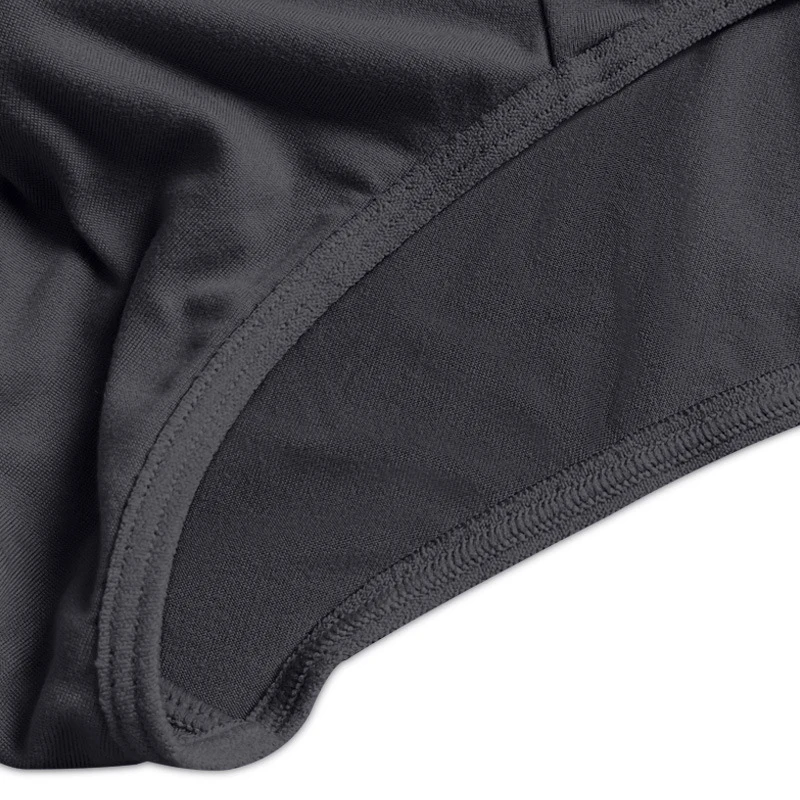 1Pcs Men Underwear Men Sexy Comfortable Breathable Briefs Phnom Penh Mens Bodysuit Solid Color Underpants Male Panties Briefs
