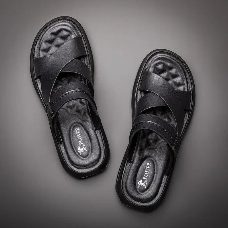2024 Genuine Leather Summer Shoes Men Sandals Flat Nonslip New Soft Mens Beach Holiday Black Brown A13 240322