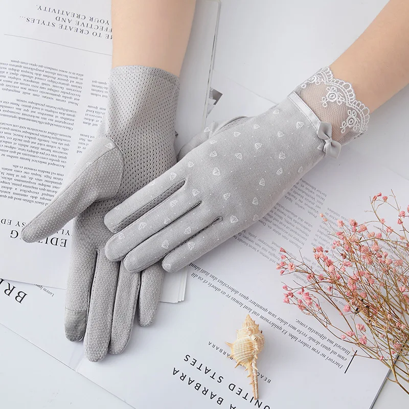 New Lady Floral Lace Gloves Women Summer Ultra-thin UV-proof 2025 Driving Gloves new Sexy Short Wedding Party Bride Gloves Sunscreen Gift