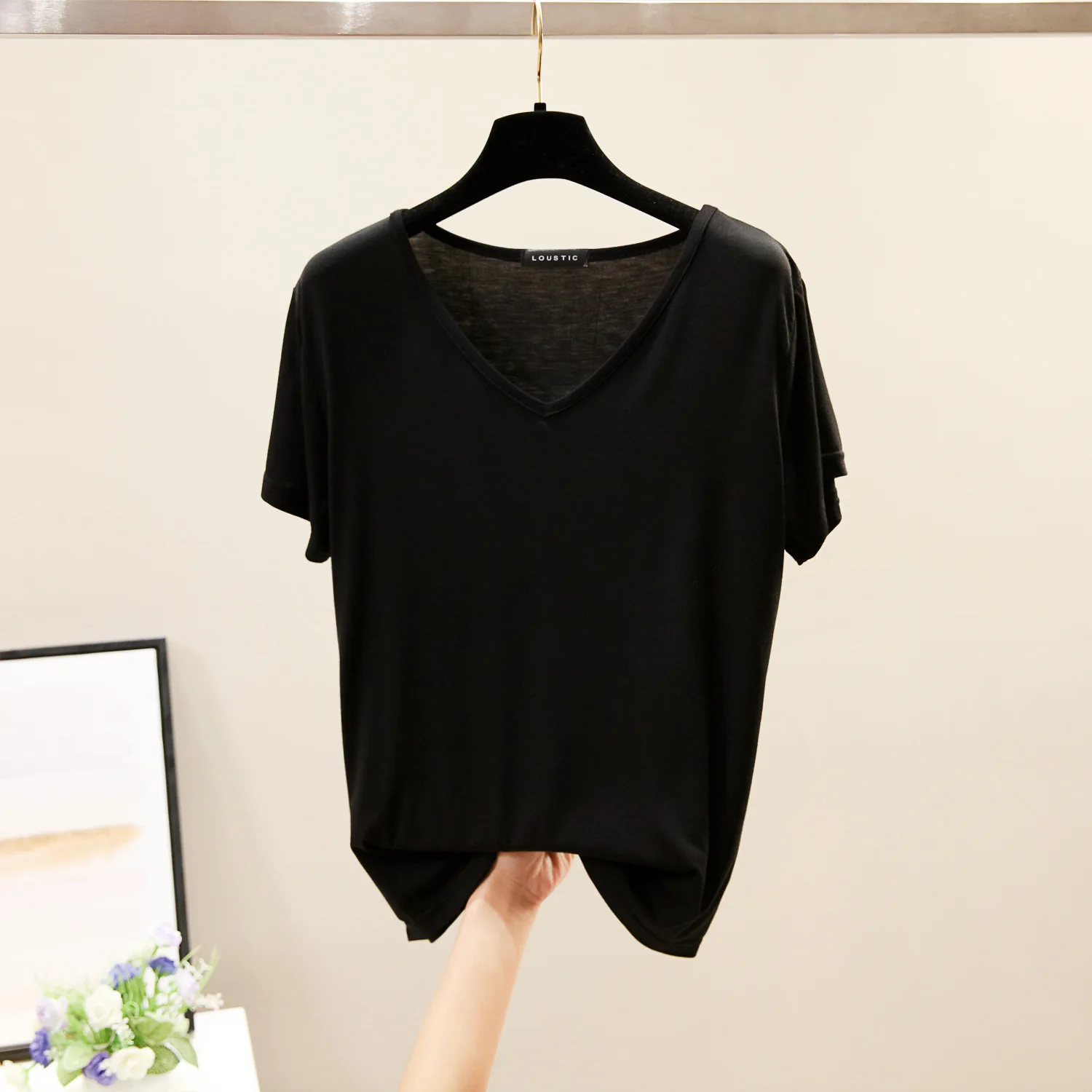 Plus size V-Neck Tshirt Women Summer Loose Tees Modal casual 2025 new T-shirt Solid color Bottoming Tee Tops