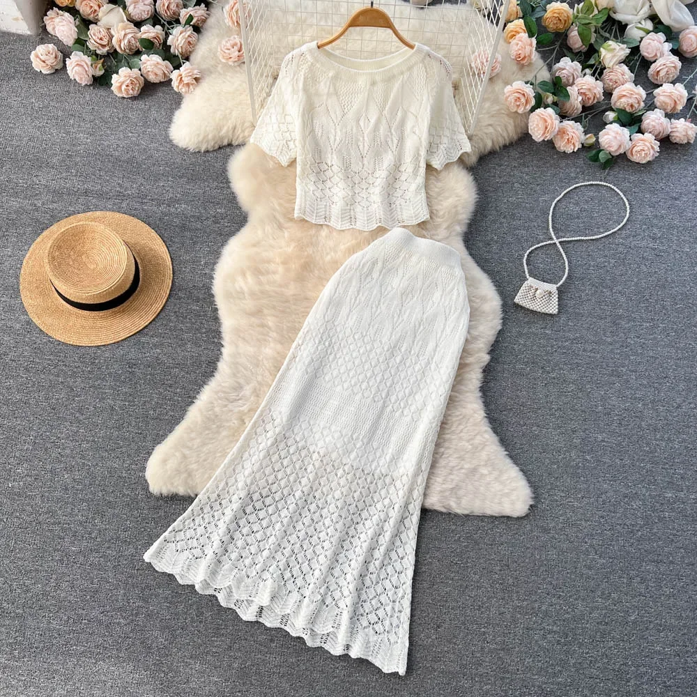 Korean new Style Hollow Hook Flower Lace Short-sleeved Suit Skirt Women's Short Top + 2025 Fishtail Skirt 2-piece Set Trendy